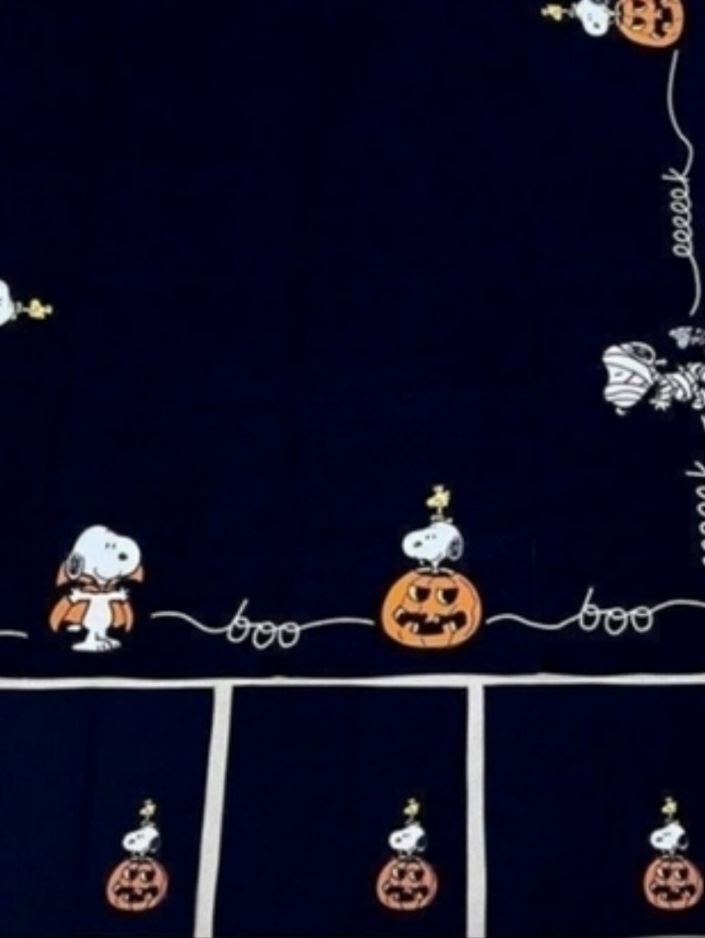 NWT Halloween Snoopy Peanuts Dining Set Tablecloth With 4 Linen Napkins